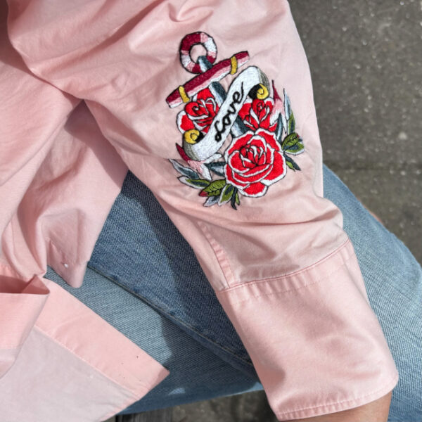 Sting på skjorten workshop med kunstner Eva C Art